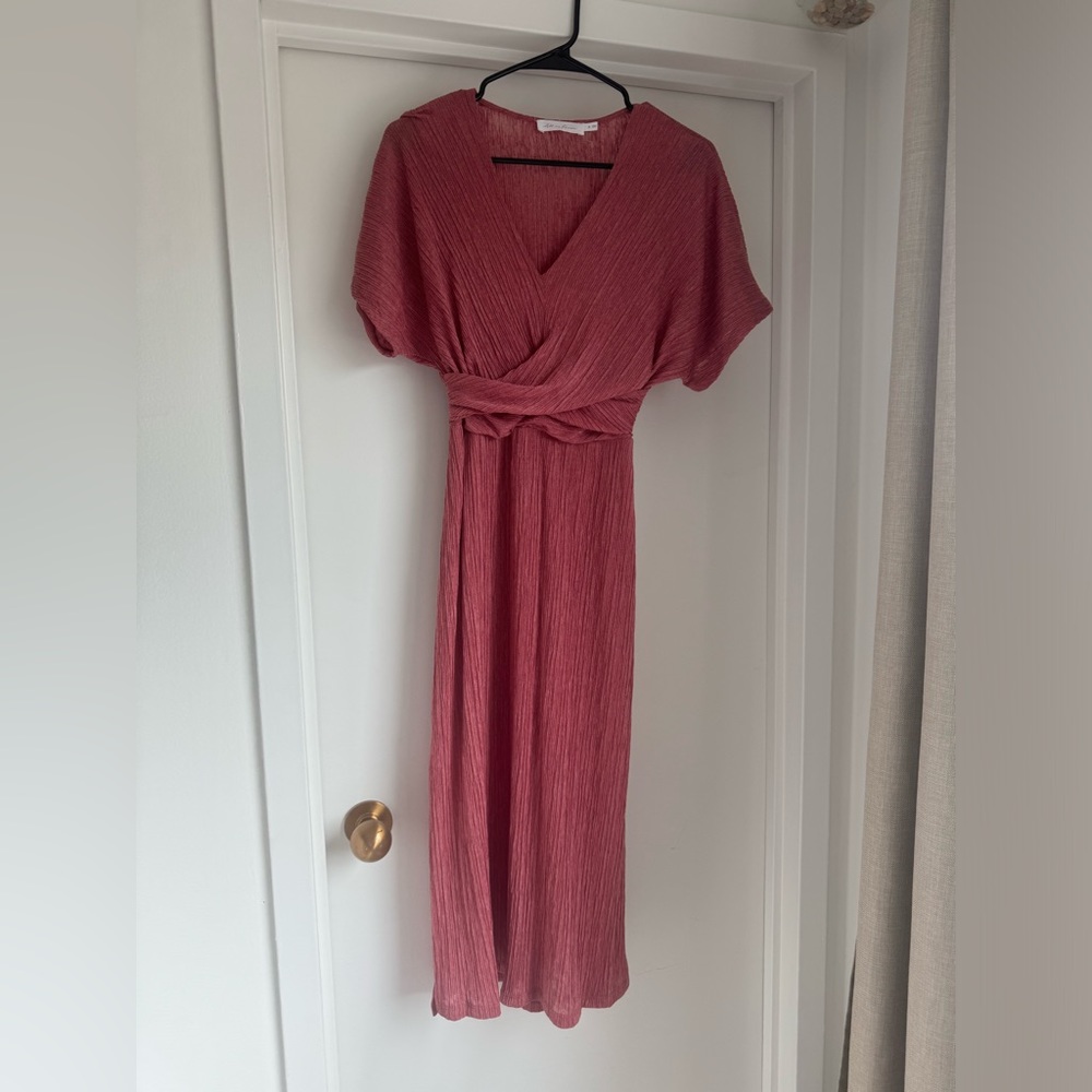 All in favor midi dress NEVER WORN